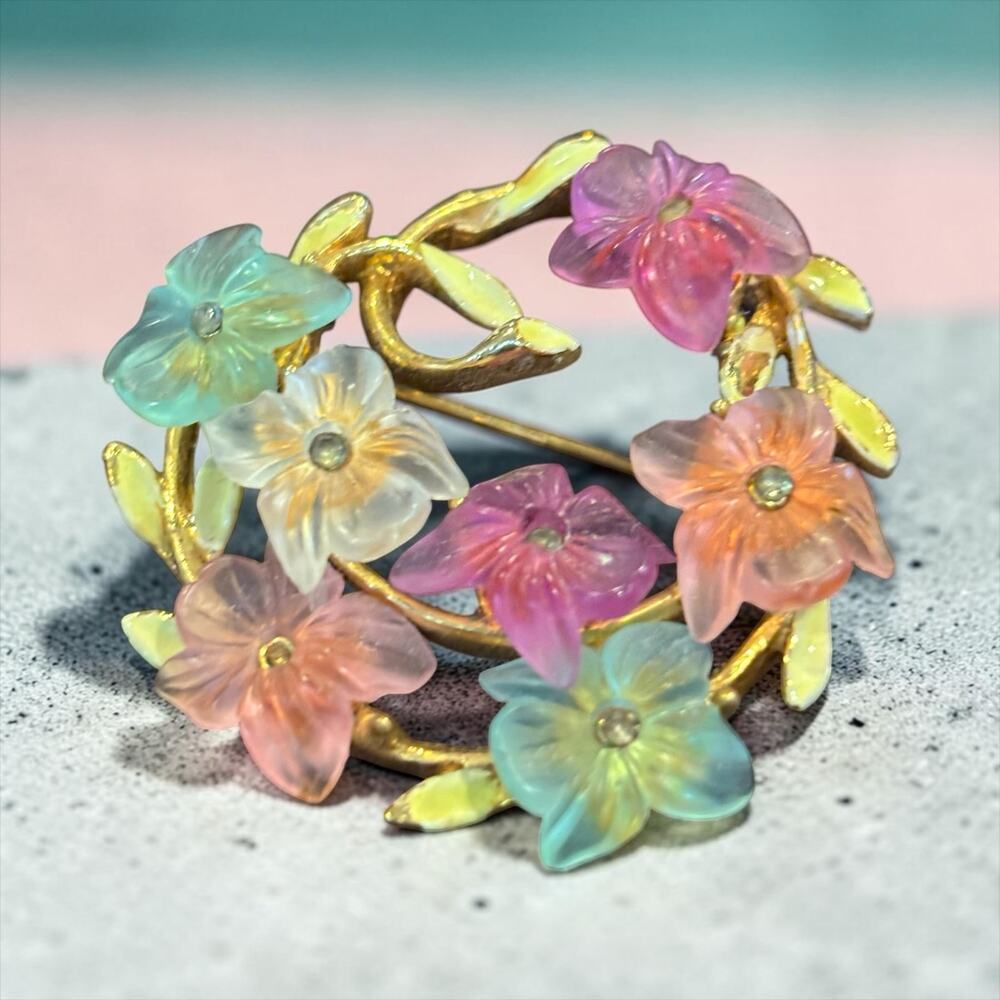 Vintage ART Arthur Pepper Brooch Pastel Lucite Flowers Gold Tone Floral Pin